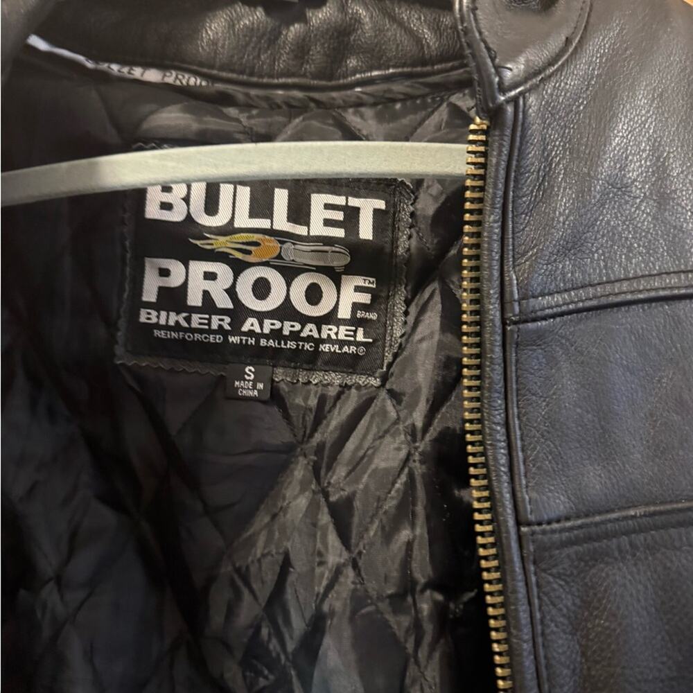 Women's Black Leather Kevlar Motorcycle Jacket - Picture 5 of 12